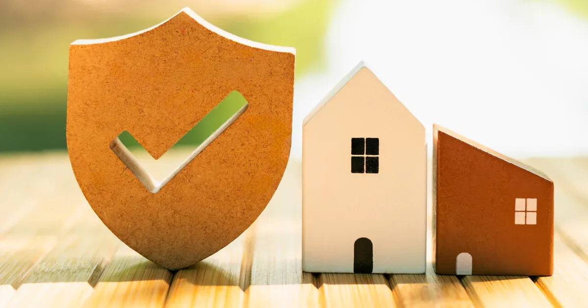 check trust badge icon with houses